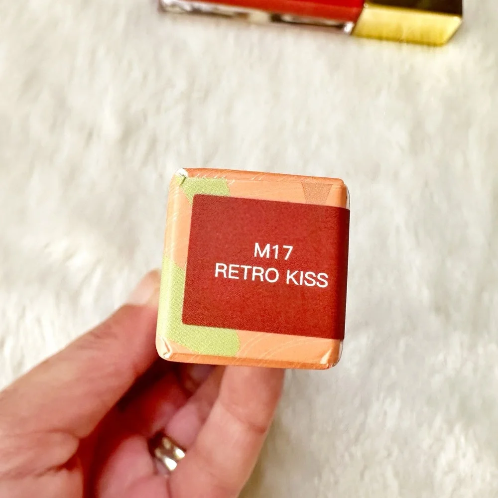 NIB Oulac Kissproof Matte Liquid Lipstick in Retro Kiss Full Size 4.5ml